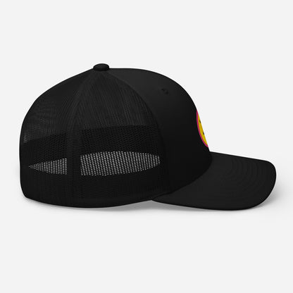 BLANK RADIANT - Trucker Cap One size